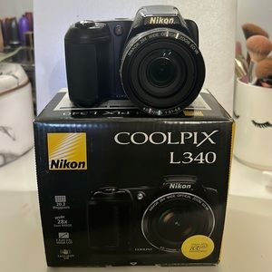 Nikon coolpix L340 camera
